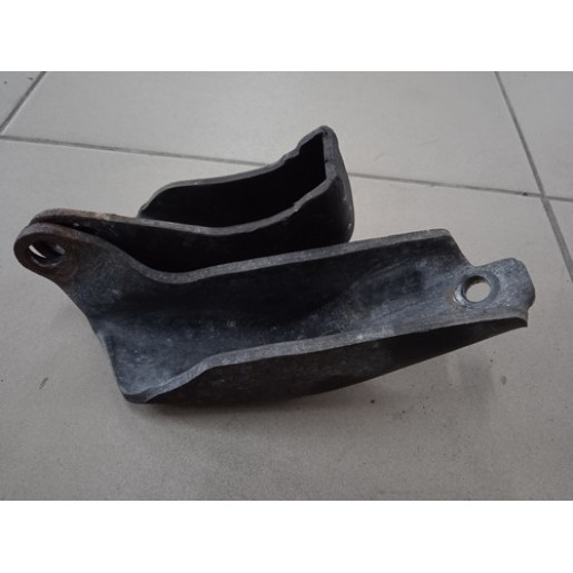 Кронштейн крепления турбины Fiat Scudo 2004-2006 9641070180
